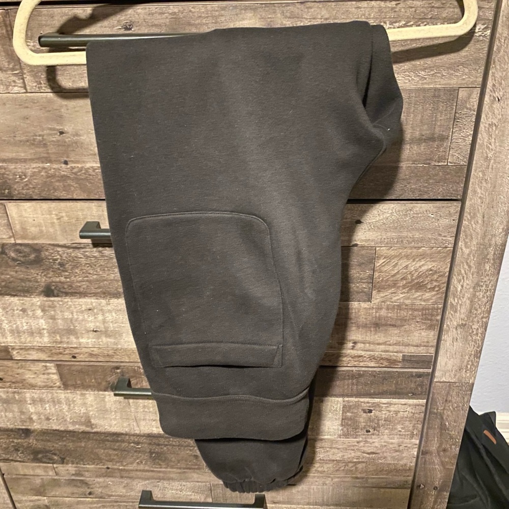 DANIEL CREMIEUX sweatpants !